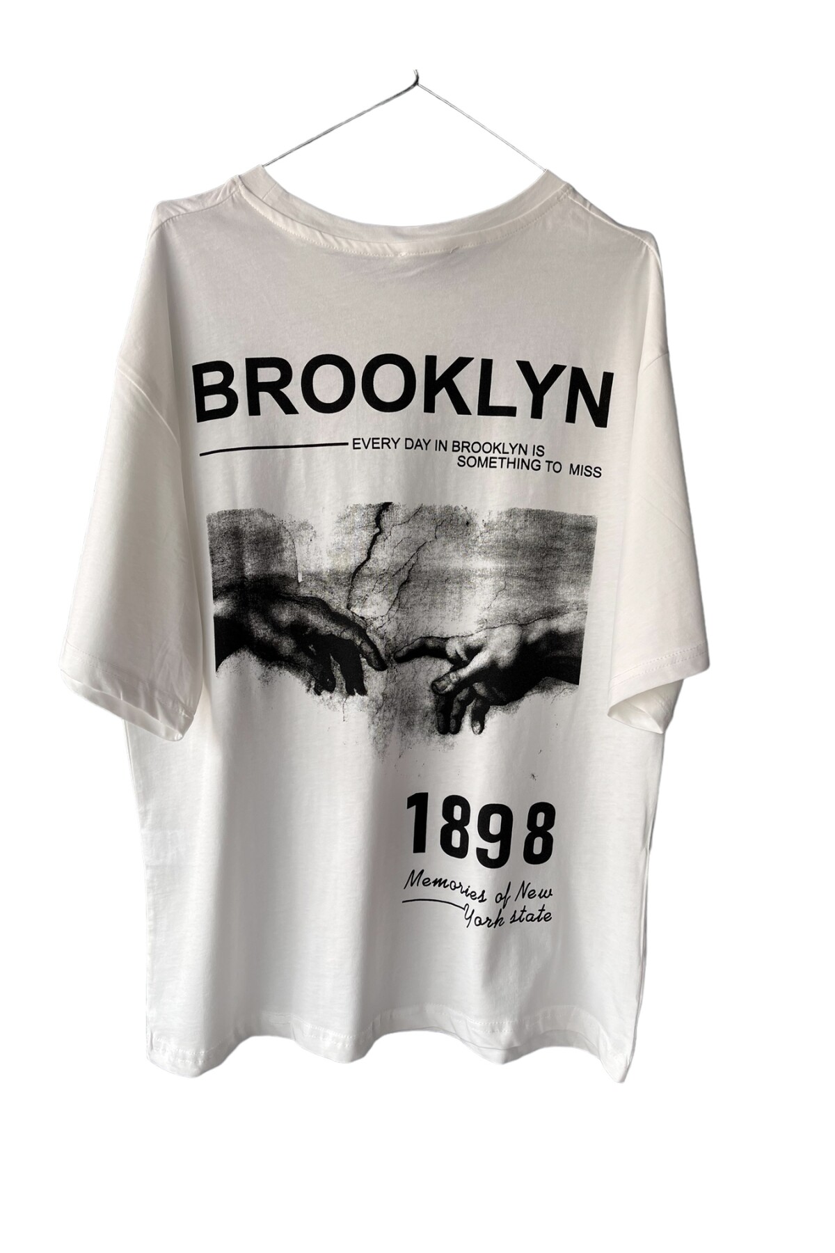 BROOKLYN OVERSIZE BEYAZ TİŞÖRT