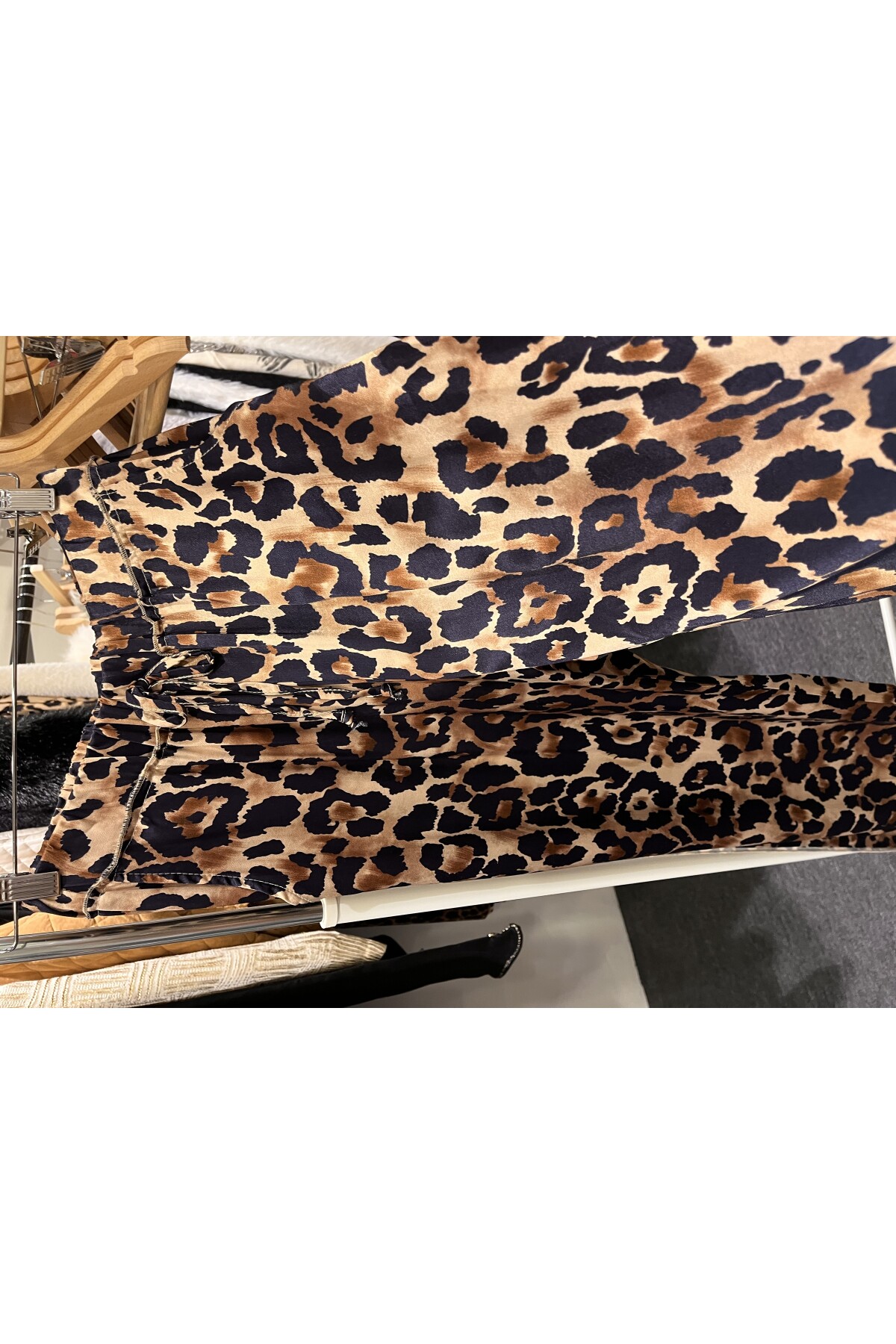 LACİLİ SATEN LEO PANTOLON I Limited Edition